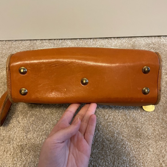 Dooney & Bourke White Leather Crossbody Bag - Picture 6 of 9